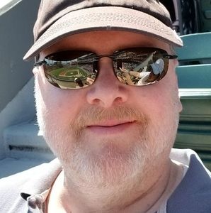 Meet your Posher, Bruce